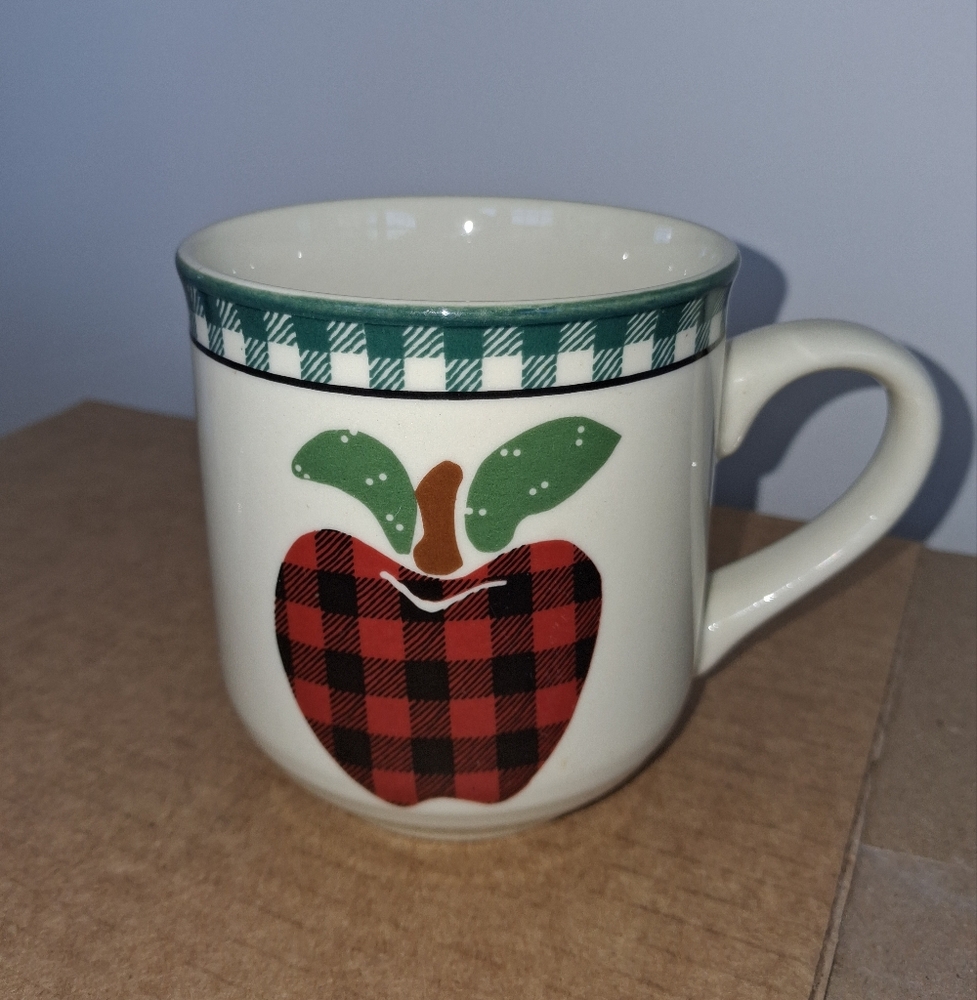 Applejack INGLEMAN Plaid Apple Stoneware Mug with Green Checkered Rim